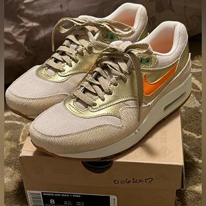 NWT Nike Air Max 1 premium Womens sz 8 Birch